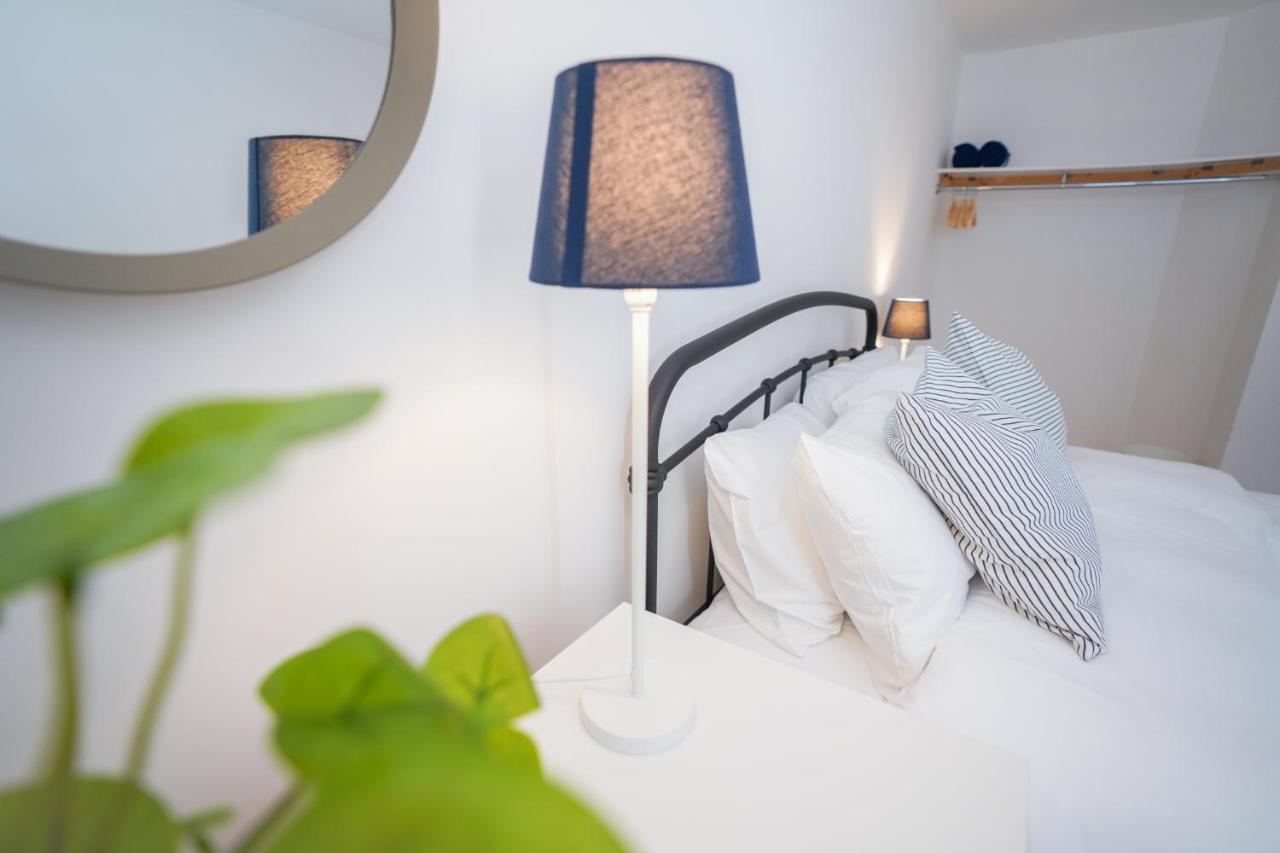Stylish Apartment With Private Parking Cardiff Bagian luar foto